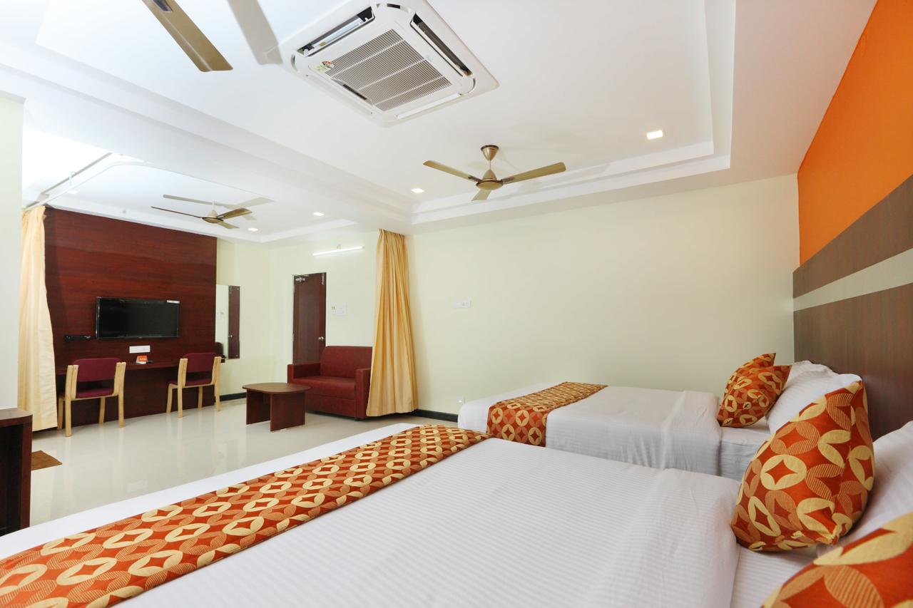 Oyo 15115 Hotel Ramcharan Residency Tirupati Buitenkant foto