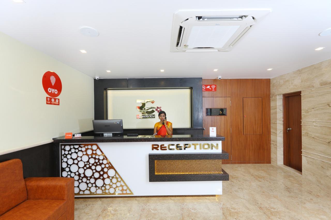 Oyo 15115 Hotel Ramcharan Residency Tirupati Buitenkant foto